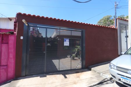 Casa à venda com 140m², 2 quartos e 3 vagasFachada