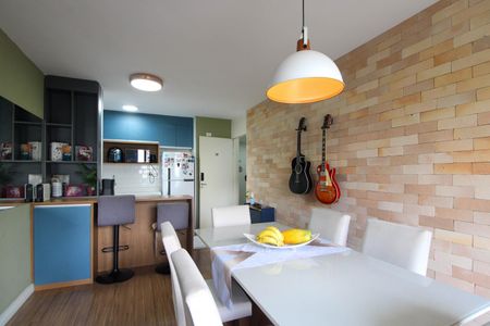 Apartamento à venda com 64m², 2 quartos e 1 vagaSala