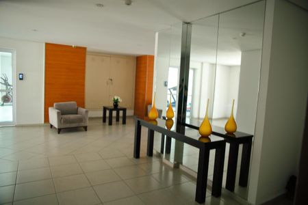 Apartamento para alugar com 50m², 2 quartos e 1 vagaÁrea comum - hall de entrada 