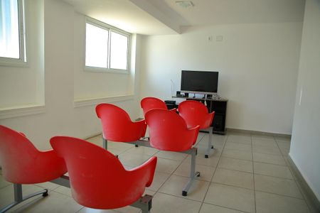 Apartamento para alugar com 50m², 2 quartos e 1 vagaÁrea comum - Sala de vídeo 