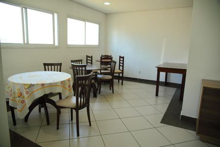 Apartamento para alugar com 50m², 2 quartos e 1 vagaÁrea comum - Salão de festas