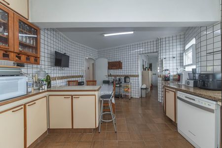 Apartamento à venda com 208m², 4 quartos e 2 vagasCozinha