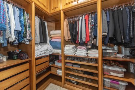 Apartamento à venda com 208m², 4 quartos e 2 vagasSuite - Closet