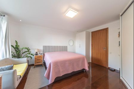 Apartamento à venda com 208m², 4 quartos e 2 vagasQuarto 1