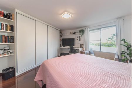 Apartamento à venda com 208m², 4 quartos e 2 vagasQuarto 1