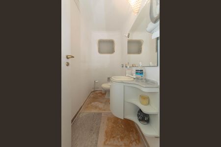 Apartamento à venda com 208m², 4 quartos e 2 vagasLavabo