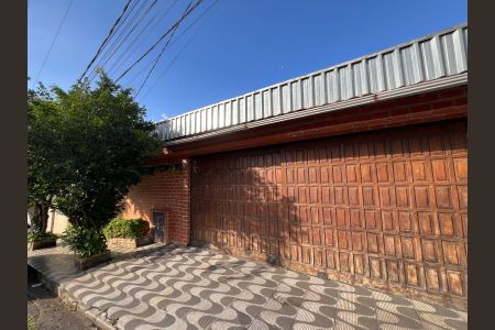 Casa para alugar com 460m², 3 quartos e 2 vagas Casa para alugar com 460m², 3 quartos e 2 vagasFachada