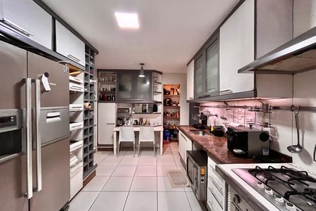 Apartamento à venda com 175m², 3 quartos e 2 vagas Apartamento à venda com 175m², 3 quartos e 2 vagasCozinha
