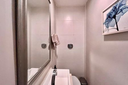 Apartamento à venda com 175m², 3 quartos e 2 vagas Apartamento à venda com 175m², 3 quartos e 2 vagasLavabo