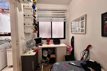 Apartamento à venda com 175m², 3 quartos e 2 vagas Apartamento à venda com 175m², 3 quartos e 2 vagasQuarto de Serviço