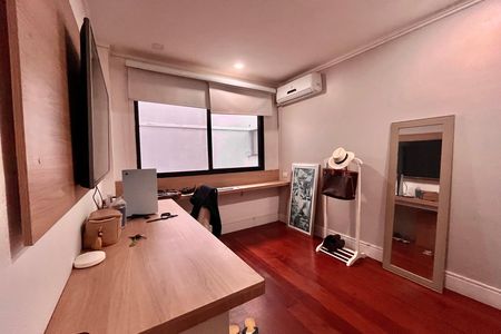 Apartamento à venda com 175m², 3 quartos e 2 vagas Apartamento à venda com 175m², 3 quartos e 2 vagasQuarto 2