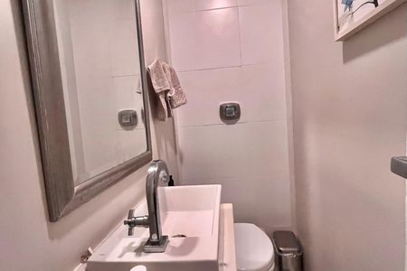 Apartamento à venda com 175m², 3 quartos e 2 vagas Apartamento à venda com 175m², 3 quartos e 2 vagasLavabo