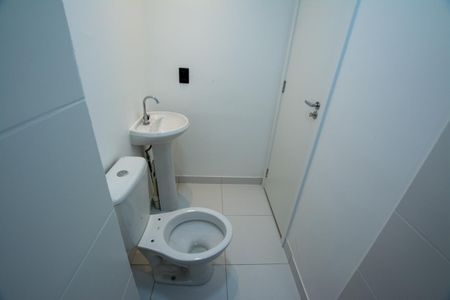 Apartamento para alugar com 33m², 2 quartos e sem vagaBANHEIRO