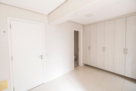 Apartamento para alugar com 176m², 4 quartos e 3 vagas Apartamento para alugar com 176m², 4 quartos e 3 vagasÁrea de Serviço