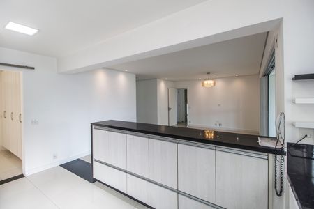 Apartamento para alugar com 176m², 4 quartos e 3 vagas Apartamento para alugar com 176m², 4 quartos e 3 vagasCozinha