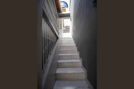 Casa para alugar com 136m², 2 quartos e 1 vagaEscada