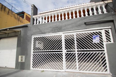 Casa para alugar com 136m², 2 quartos e 1 vagaFachada