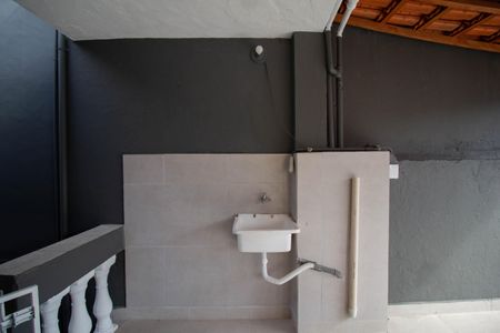 Casa para alugar com 136m², 2 quartos e 1 vagaÁrea de Serviço