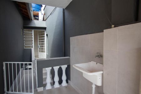 Casa para alugar com 136m², 2 quartos e 1 vagaÁrea de Serviço