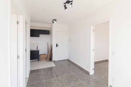 Sala de apartamento para alugar com 2 quartos, 45m² em Vila Sul Americana, Carapicuíba