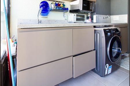 Apartamento à venda com 69m², 2 quartos e 2 vagasÁrea de Serviço