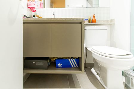 Apartamento à venda com 69m², 2 quartos e 2 vagasBanheiro da Suíte