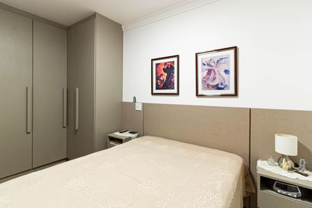 Apartamento à venda com 69m², 2 quartos e 2 vagasSuíte