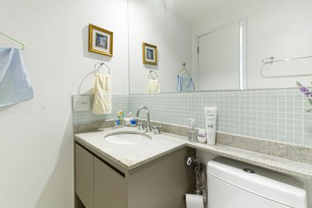 Apartamento à venda com 69m², 2 quartos e 2 vagasBanheiro