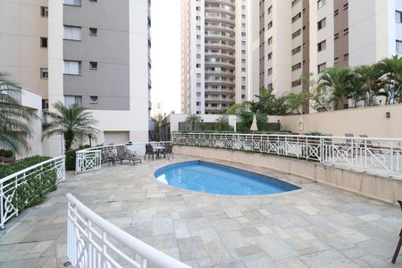 Apartamento para alugar com 75m², 3 quartos e 2 vagasÁrea comum - Piscina