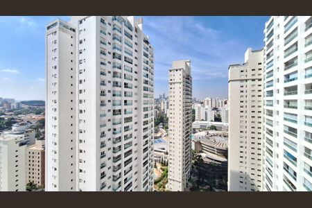 Apartamento para alugar com 75m², 3 quartos e 2 vagasVaranda