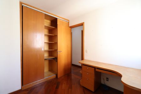 Apartamento para alugar com 75m², 3 quartos e 2 vagasQuarto 2