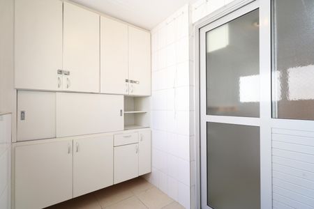 Apartamento para alugar com 75m², 3 quartos e 2 vagasCozinha e Área de Serviço