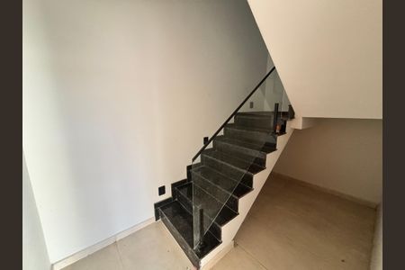 Casa à venda com 150m², 3 quartos e 2 vagasHall de entrada