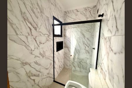 Casa à venda com 150m², 3 quartos e 2 vagasBanheiro 2