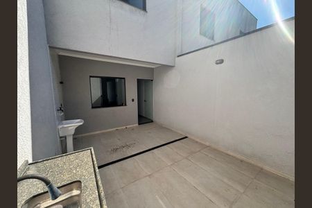 Casa à venda com 150m², 3 quartos e 2 vagasÁrea gourmet
