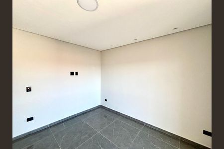Casa à venda com 150m², 3 quartos e 2 vagasSala