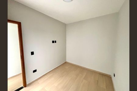 Casa à venda com 150m², 3 quartos e 2 vagasQuarto 2