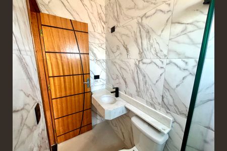 Casa à venda com 150m², 3 quartos e 2 vagasBanheiro da Suíte 1