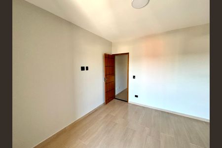 Casa à venda com 150m², 3 quartos e 2 vagasQuarto 1