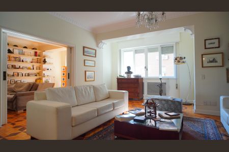 Apartamento para alugar com 190m², 3 quartos e 1 vaga Apartamento para alugar com 190m², 3 quartos e 1 vagaSala