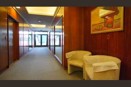 Apartamento para alugar com 190m², 3 quartos e 1 vaga Apartamento para alugar com 190m², 3 quartos e 1 vagaHall de entrada