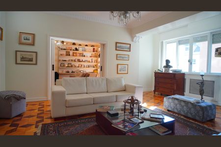 Sala  de apartamento para alugar com 3 quartos, 190m² em Moinhos de Vento, Porto Alegre