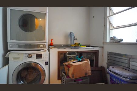 Apartamento para alugar com 190m², 3 quartos e 1 vaga Apartamento para alugar com 190m², 3 quartos e 1 vagaLavanderia