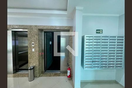 Apartamento para alugar com 53m², 2 quartos e 1 vagaHall social