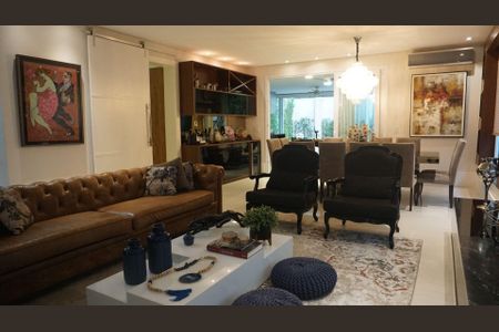 Casa à venda com 5 quartos, 577m² em Alphaville, Santana de Parnaíba
