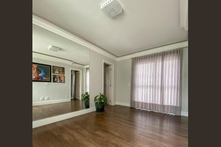 Casa à venda com 3 quartos, 272m² em Swiss Park, Campinas