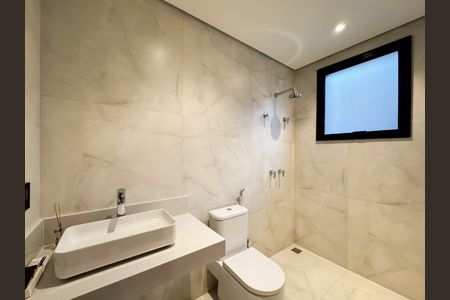 Casa à venda com 361m², 4 quartos e 4 vagas