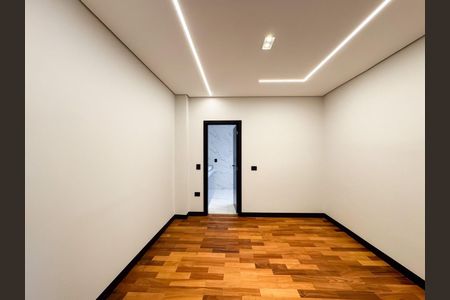 Casa à venda com 4 quartos, 361m² em Alphaville, Santana de Parnaíba