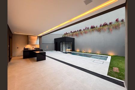 Casa à venda com 361m², 4 quartos e 4 vagas