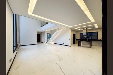 Casa à venda com 4 quartos, 361m² em Alphaville, Santana de Parnaíba